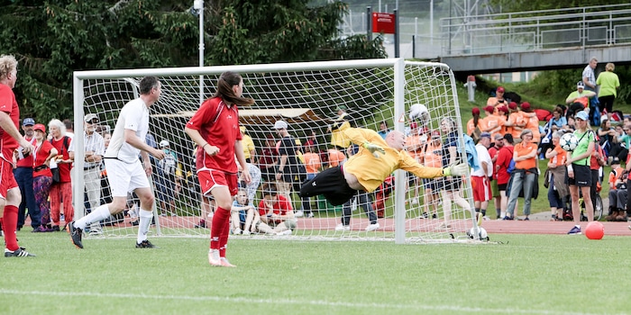 Fritz Berger as goalkeeper.