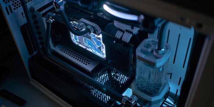 Image: Kevin Hofer Image: Kevin Hofer