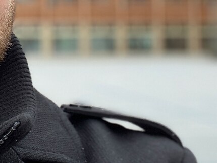 Die Konturen meiner Jacke könnten schärfer sein.