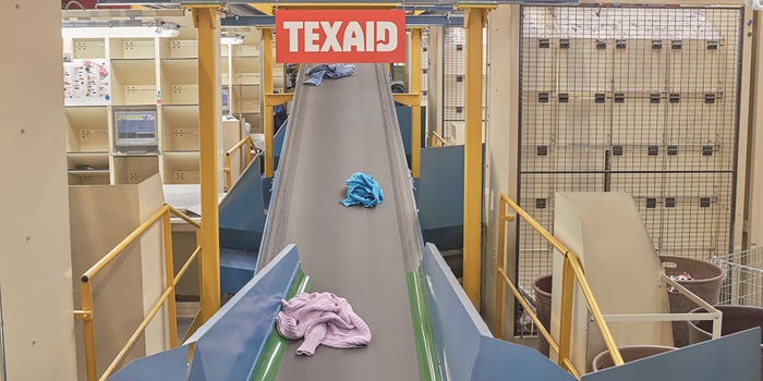 Sorting process in Schattdorf. Picture: Texaid-Textilverwertungs-AG Sorting process in Schattdorf. Picture: Texaid-Textilverwertungs-AG
