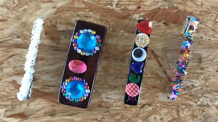 Bei diesen vier Modellen haben wir mit Klebstoffen gearbeitet.