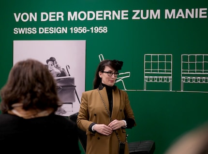 Joan Billing bringt Fachspezialisten sowie Laien das Werk der Haussmanns näher.