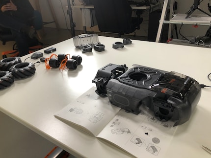 Dopo i primi passi dell’assemblaggio, non sembra ancora un robot.