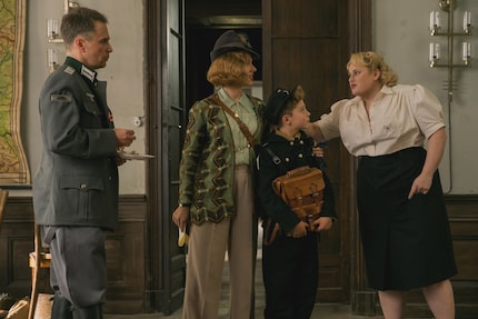 Il regista Taika Waititi riunisce un sacco di talenti della recitazione in un unico posto.