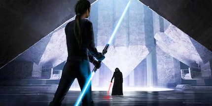 La vision de Rey : au pied de deux trônes, avec une fontaine de lumière entre les deux, elle et Kylo se battent pour le sort de la galaxie.
