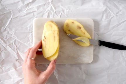 Kartoffeln lassen sich gut zuschneiden und bringen eine feine Struktur mit sich.