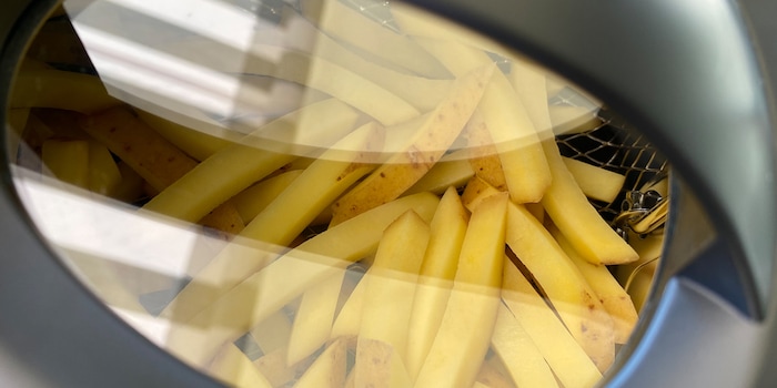 Ho bisogno di scavare a fondo negli archivi delle ricette per scoprire come fare le perfette chips fatte in casa. Ho bisogno di scavare a fondo negli archivi delle ricette per scoprire come fare le perfette chips fatte in casa.