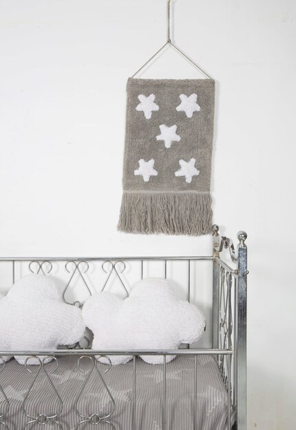 Für einen himmlischen Schlaf: Die Wolkenkissen «Cloud» mit Baumwollbezug. Bild: Lorena Canals