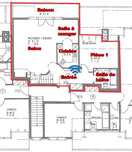 Le premier étage. Symbole WiFi bleu : emplacement de l'extension mesh (deuxième routeur)