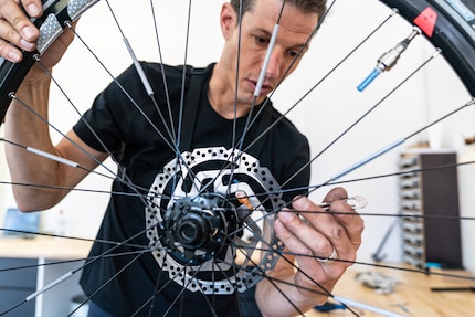 Full concentration when measuring the disc brake thickness