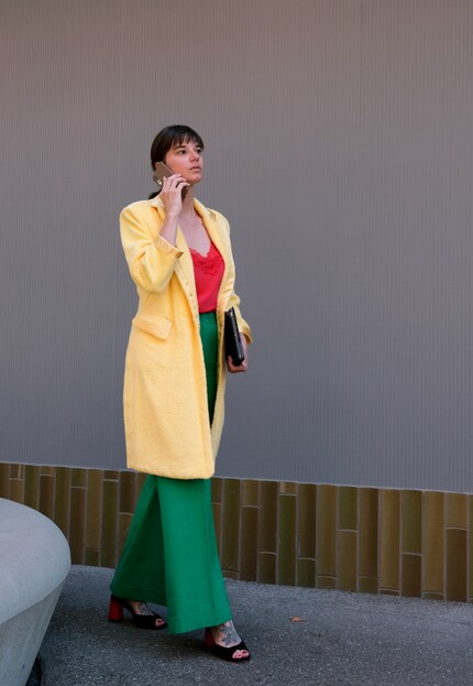 Homeoffice- und bürotauglich: Satindetails veredeln den Blazer.