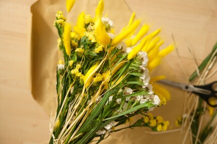 A simple bouquet of flowers will look great on your table.