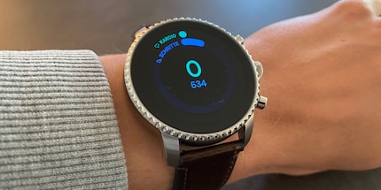 Montres connectées : les pas et les calories mènent à des objectifs de santé.