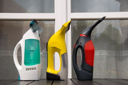 Leifheit Dry & Clean, Kärcher WV6 and Vileda Windowmatic Power.