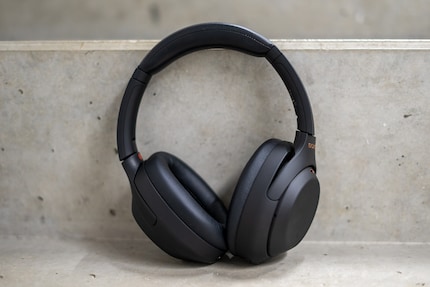 The headphones are inconspicuous from the outside.