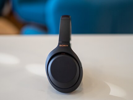From the side, the XM4 is beautifully simple