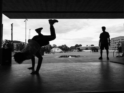 Breakdancer