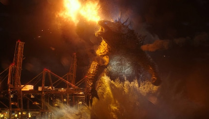 Godzilla greift wahllos Menschen an – und niemand weiss, warum.