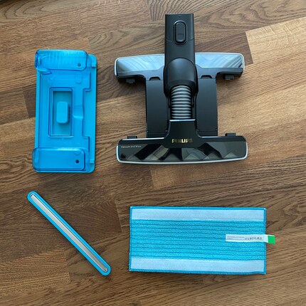 Die Aqua-Düse mit abnehmbarem Wischsystem.