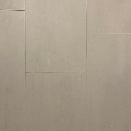 So sieht der Boden aus, wenn ich mit dem SpeedPro Max Aqua Plus drüber gewischt habe.