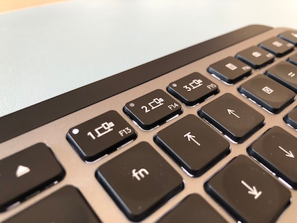 F13, F14 et F15 sont les touches de fonction pouvant contrôler des dispositifs connectés.