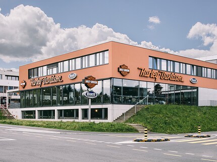 Ein offizieller Harley-Davidson-Händler: Bixe in Hünenberg
