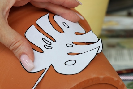 Im Internet findest du passende Motive, die dir als Schablone dienen.