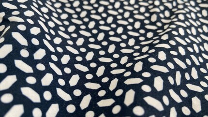 Close-up einer Bade-Shorts aus Polyester.