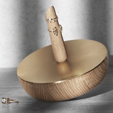 Cette boîte « Arca » convient parfaitement aux bijoux. Et en plus, cet objet est un bijou en soi. Photo : Chicura.