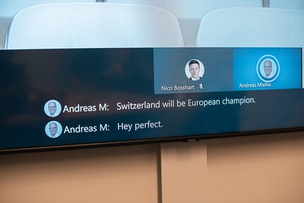 Bild Live-Untertitel: Für unseren Test haben wir den Ausgang der EM auf Englisch prophezeit.