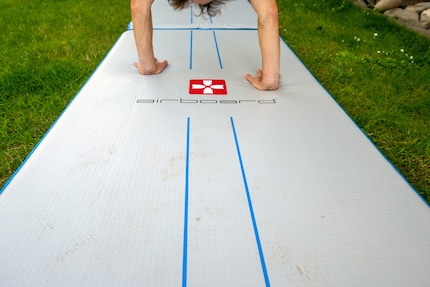 Diversi tappetini possono essere collegati per formare una lunga pista.