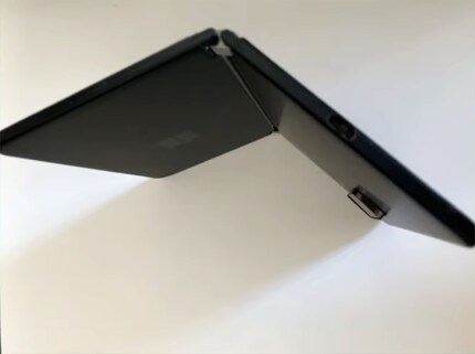 Der USB-C-Anschluss befindet sich nun am unteren rechten Rand eingemittet.
