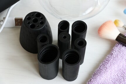 Acht Aufsätze sind im Set enthalten.