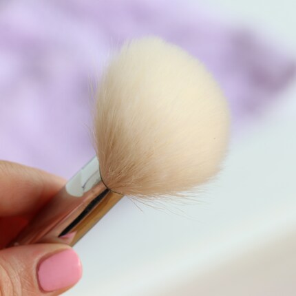 Die lassen sich durch eine simple Handwäsche entfernen.