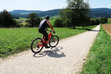 Unterwegs mit der Evoc Vest. Ein Rückenprotektor, wo er hingehört: auf den Rücken.