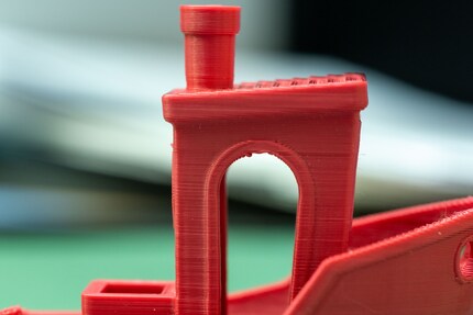 Der Türbogen ist relativ gut gedruckt. Auch hier müsste ich Anpassungen im Slicer machen.