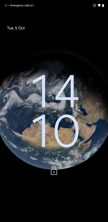 Lockscreen mit riesiger Uhr.