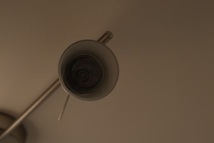 Die schlechte Ausleuchtung des Fotos ist systembedingt: Das Leuchtmittel in der Lampe mag nicht mehr.