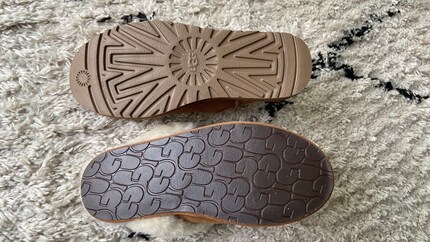 Die obere Sohle (Classic Boot) ist gepolstert und flexibel während es sich bei der unteren (Scuffette) um herkömmlichen Formgummi handelt.