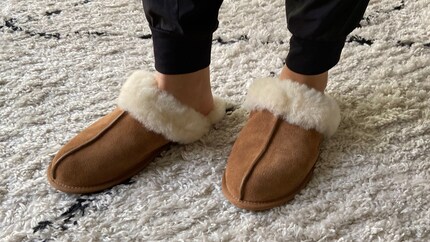 Die Scuffettes in der Farbe Chestnut habe ich eine Nummer grösser bestellt. So passen sie perfekt.