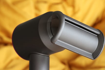 Looks a bit like a vacuum cleaner. Is this intentional?