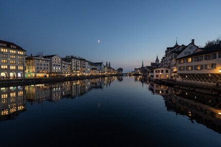 Une prise de vue avec l'objectif 14 mm susmentionné et un RAW compressé