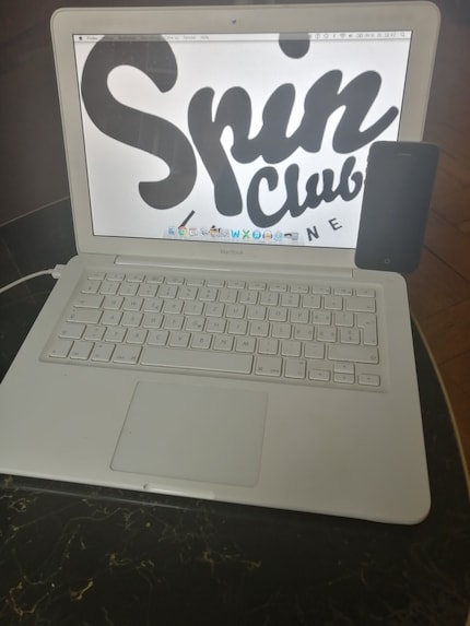 Le MacBook d’Henning fonctionne toujours après dix ans.
