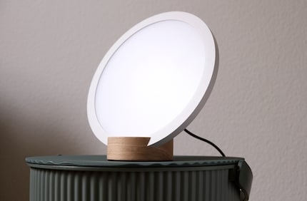 The LED therapy lamp is dimmable.