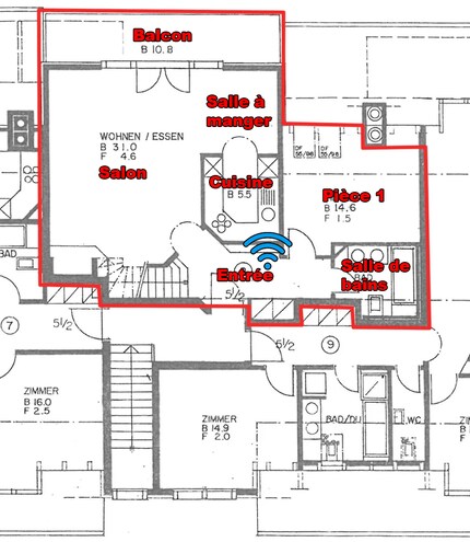 Le premier étage. Symbole WiFi bleu : emplacement du satellite.