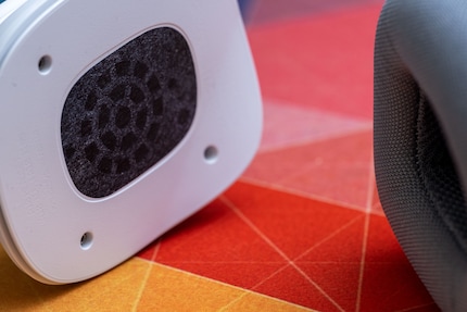 Die Muscheln des A10 ohne Polsterung: Hier liegt der Treiber begraben.