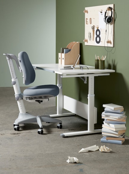 Dimensions: 120 × 70 × 79 cm | Material: beech, iron | Image: Evo Split
