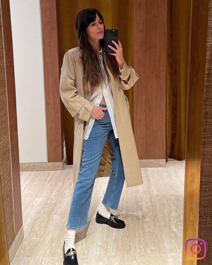 Influencerin Leia Sfez ist Team Jeans. Bild: Instagram @leiasfez