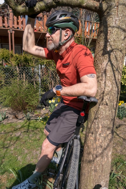 On peut le porter, mais on n'est pas obligé : le short Expedition Shell de Pearl izumi.