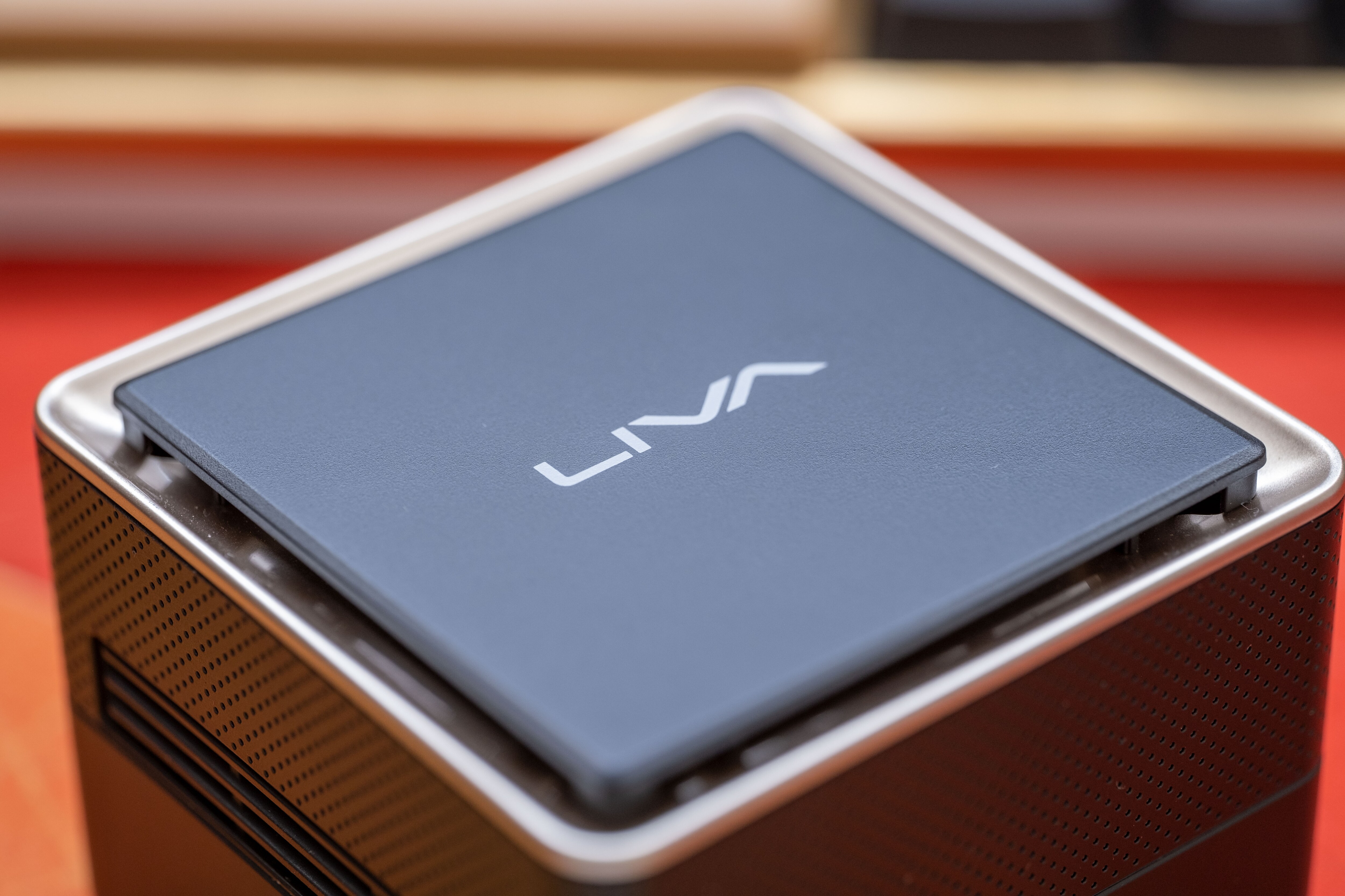 Testing a Mini PC: ECS Liva Q3 Plus - Digitec